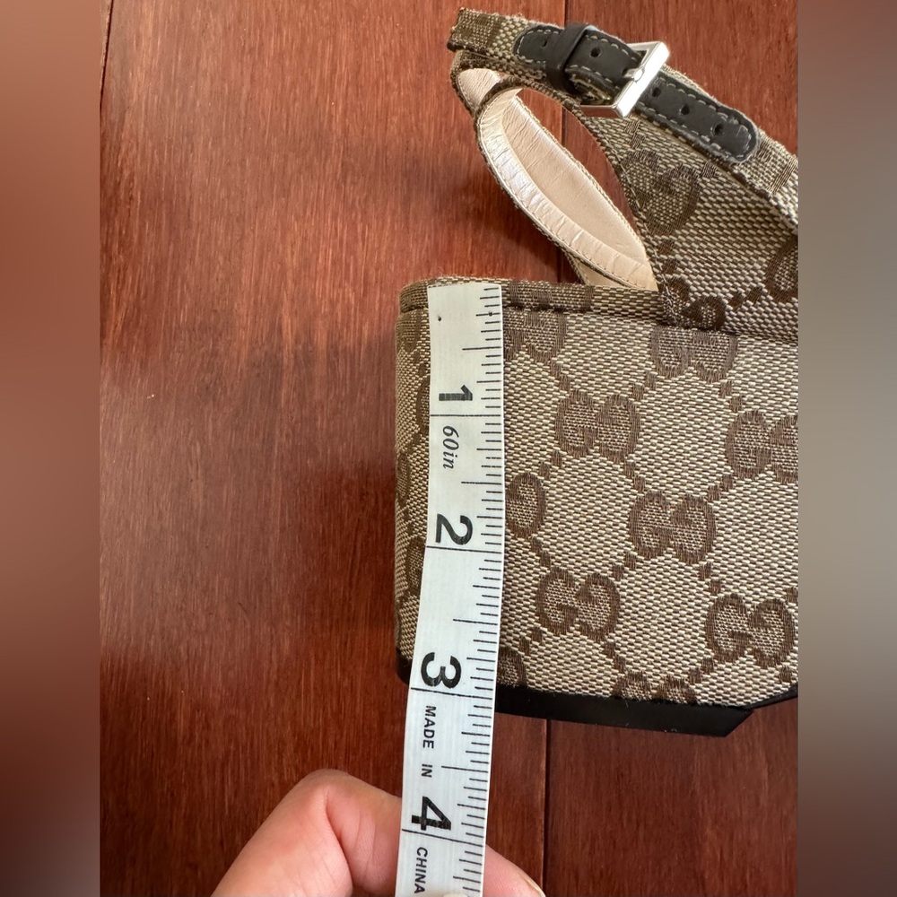 Gucci Horsebit GG Logo Canvas Platform Wedge Sandals Eu 39.5 US 10  ( 1/2 Big) - Picture 8 of 12